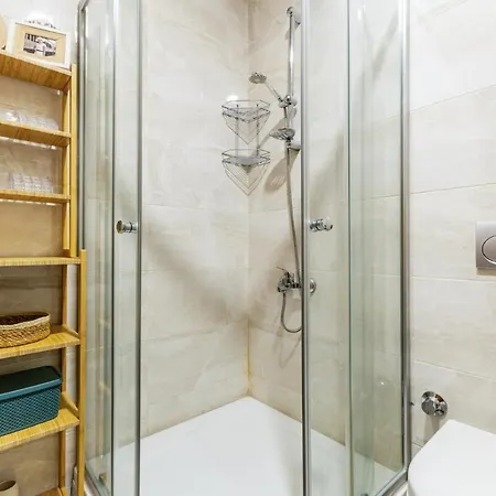 Located Spacious Perfect Flat In Kadikoy Διαμέρισμα